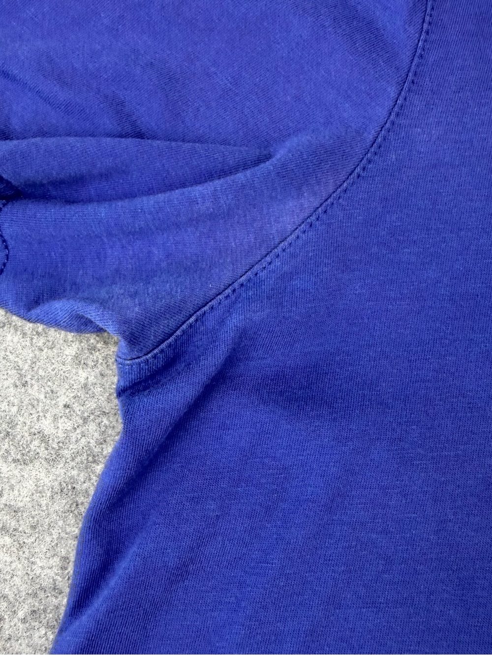 Ted Baker Slim Fit Crew Neck T‑Shirt Men’s 3 M Blue Contrast Trim – Flawed - Picture 2 of 7